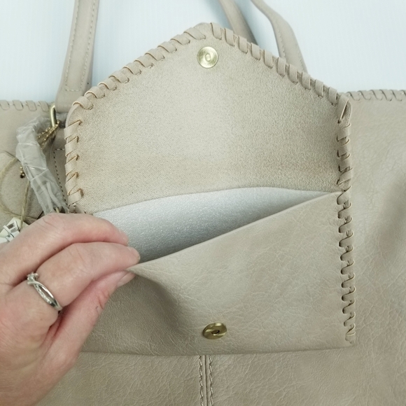 Vegan Leather Antik Kraft Handbag NWT - Picture 14 of 14